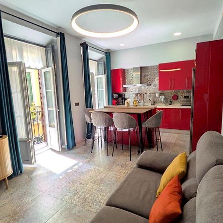 Alma De Malaga 2Br Stay With Art History & Comfort In The Heart Of The City Малага Екстериор снимка
