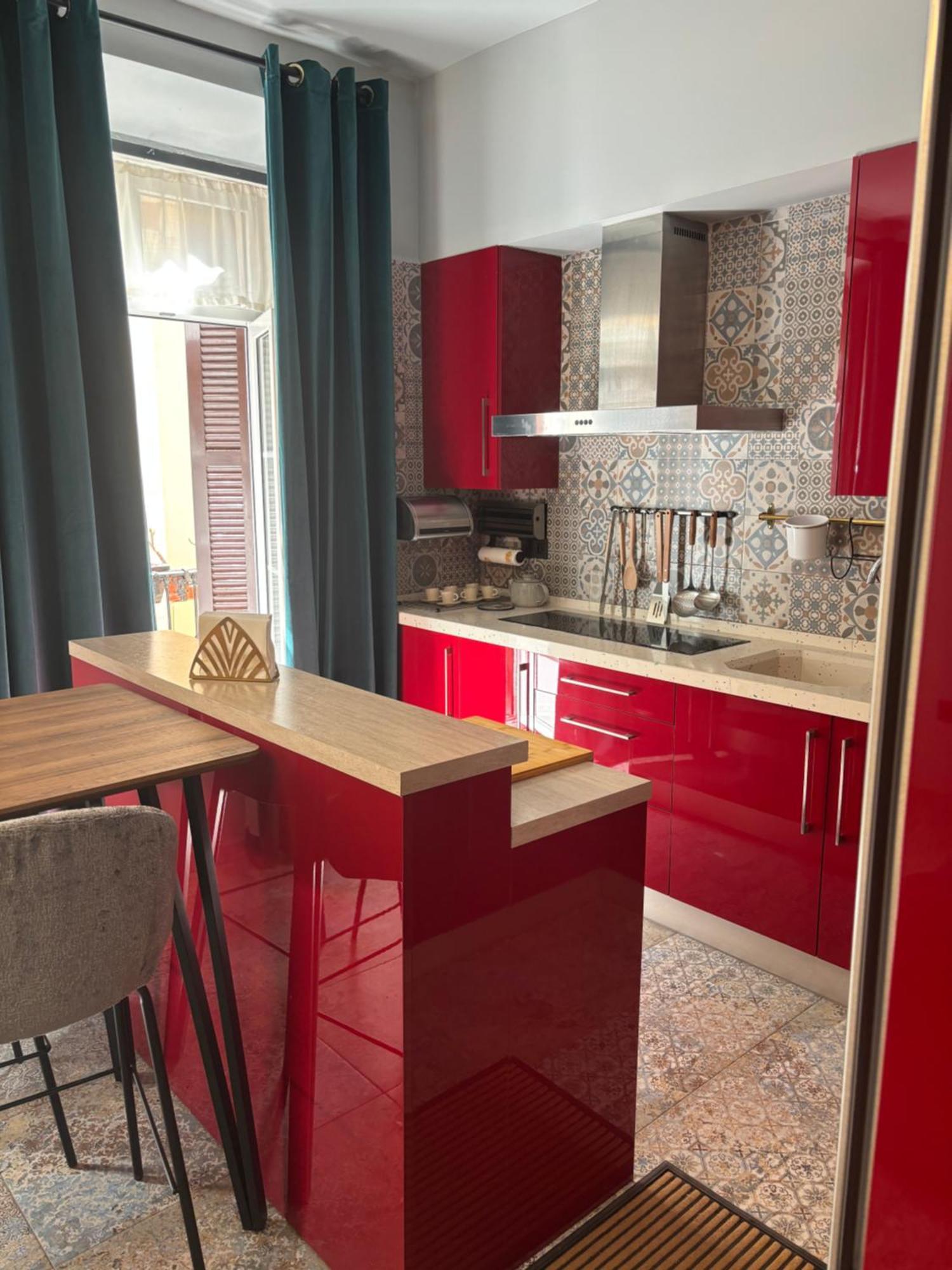 Alma De Malaga 2Br Stay With Art History & Comfort In The Heart Of The City Малага Екстериор снимка