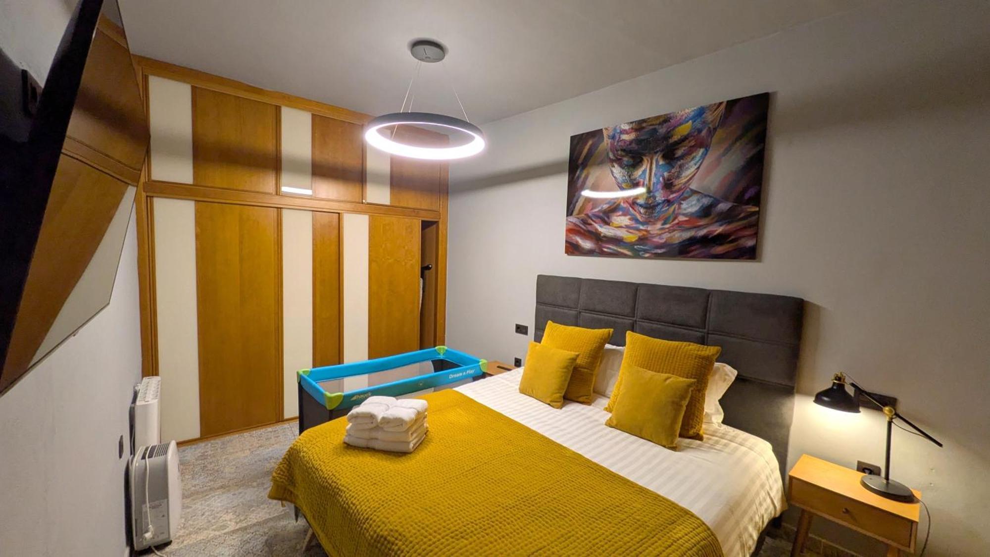 Alma De Malaga 2Br Stay With Art History & Comfort In The Heart Of The City Малага Екстериор снимка